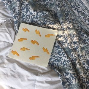 Lightning bolt picture